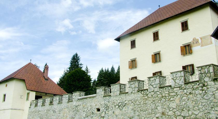 Grad Strmol Hotel Cerklje na Gorenjskem Exterior photo